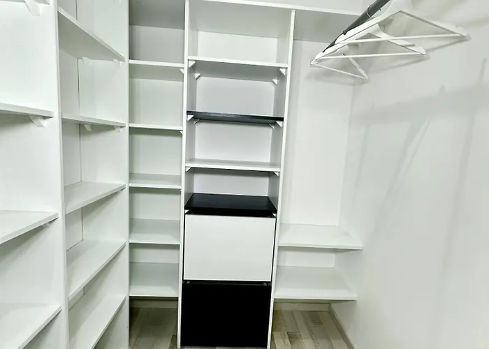 Apartmán Modern 5 Min Walk To Center 55 Smart Tv Netflix Youtube 2 Balconies Parking